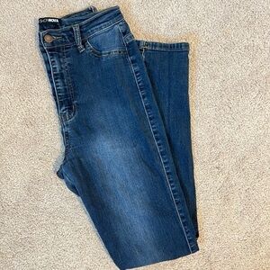 𝅺fashion Nova Women’s Dark Wash Jeans Size 5‎